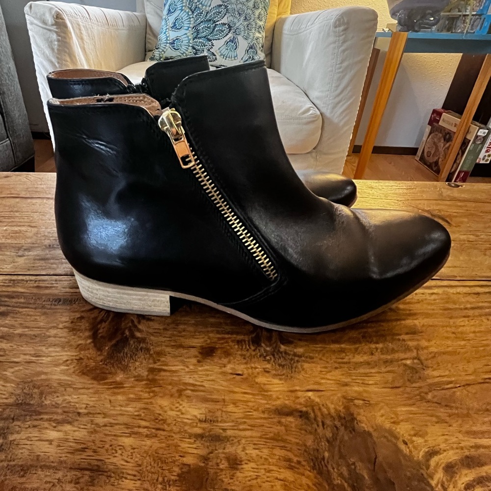 Gabriela Leather Booties